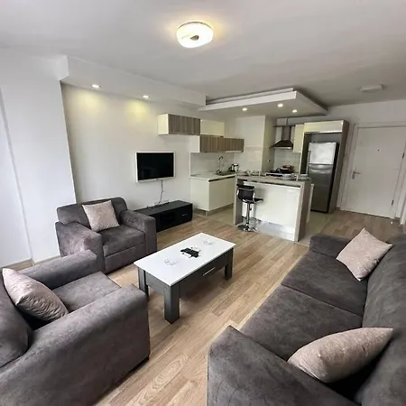 Center 2 Bedrooms Magic Apartment Kyrenia (Northern Cyprus)